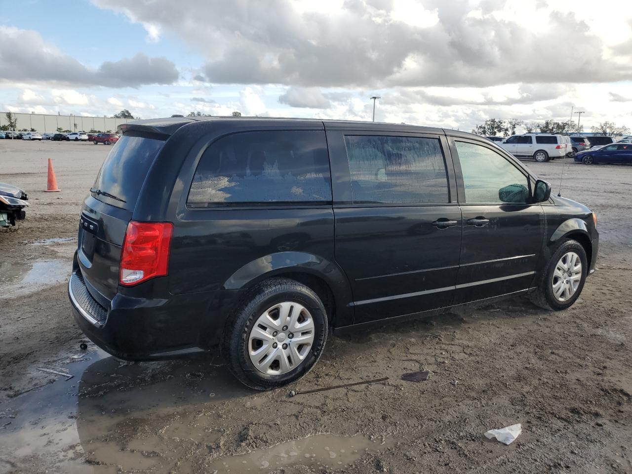 VIN 2C4RDGBGXDR807412 2013 DODGE CARAVAN no.3