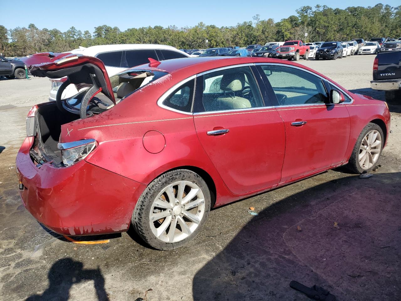 VIN 1G4PR5SK8D4147127 2013 BUICK VERANO no.3