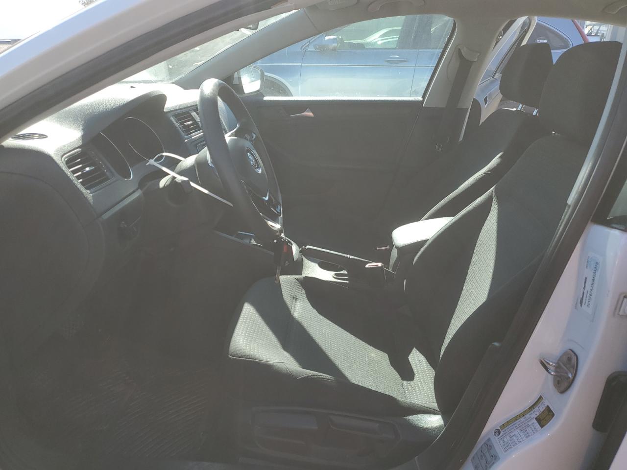 2016 Volkswagen Jetta - Image 7