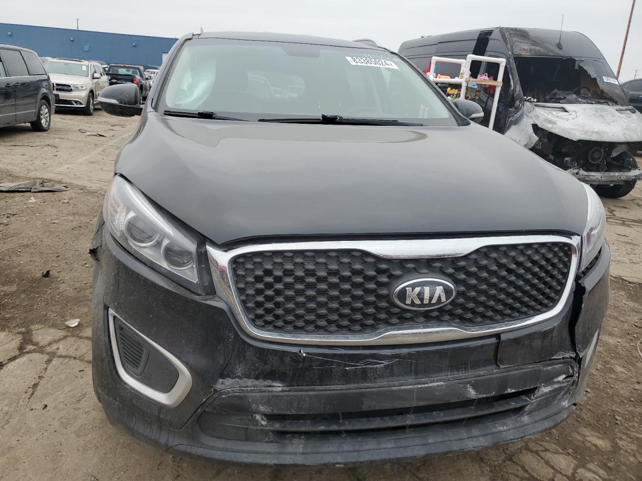 VIN 5XYPGDA35JG425350 2018 KIA SORENTO no.5