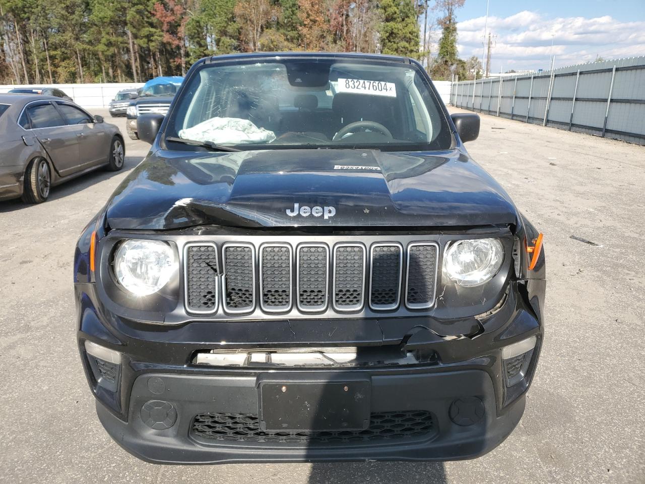 VIN ZACNJDA16NPN60685 2022 JEEP RENEGADE no.5