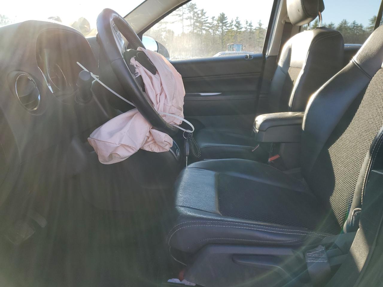 2014 Jeep Compass Sport VIN: 1C4NJDAB8ED698075 Lot: 84489824