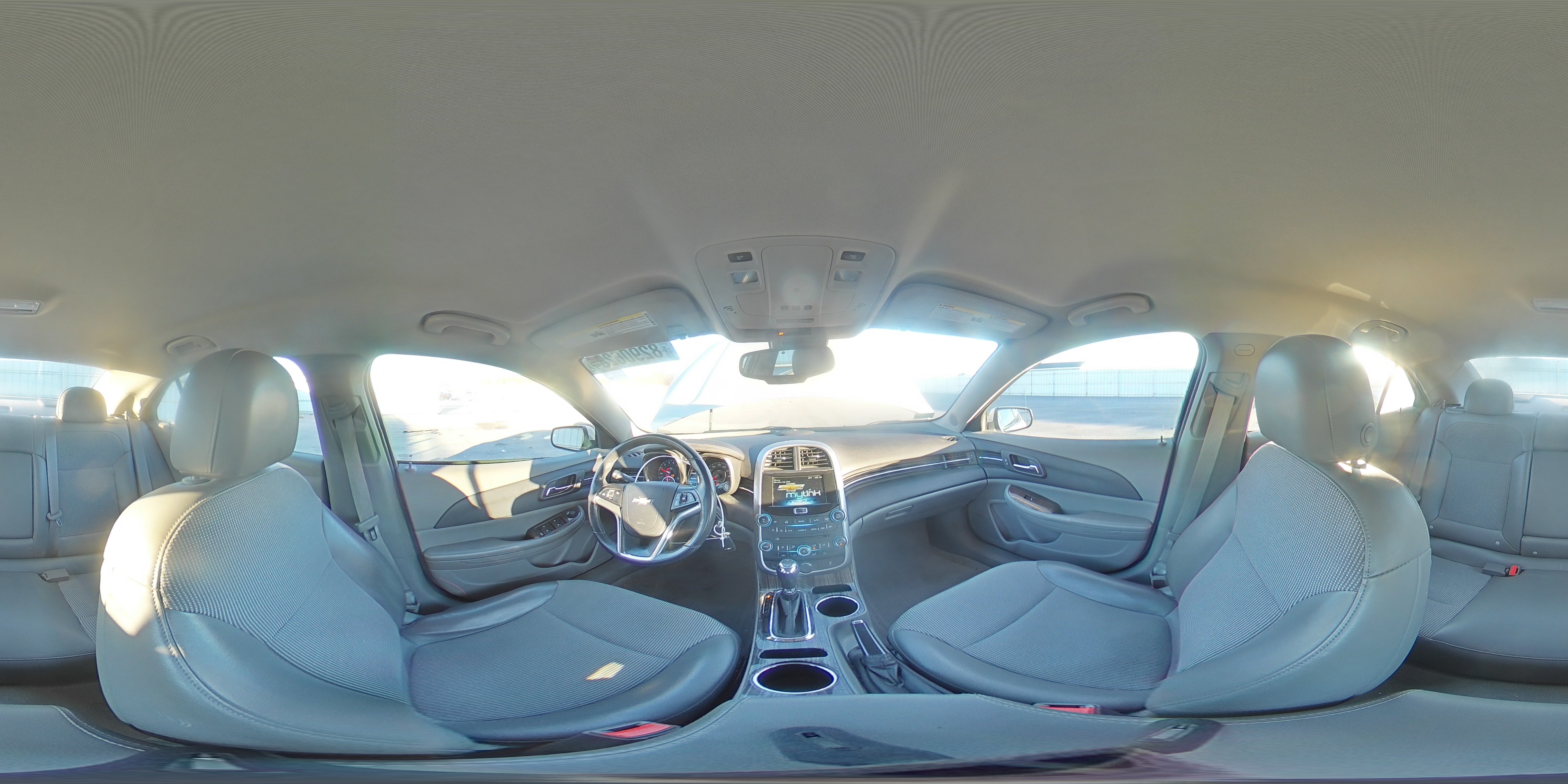 2015 Chevrolet Malibu - Image 13