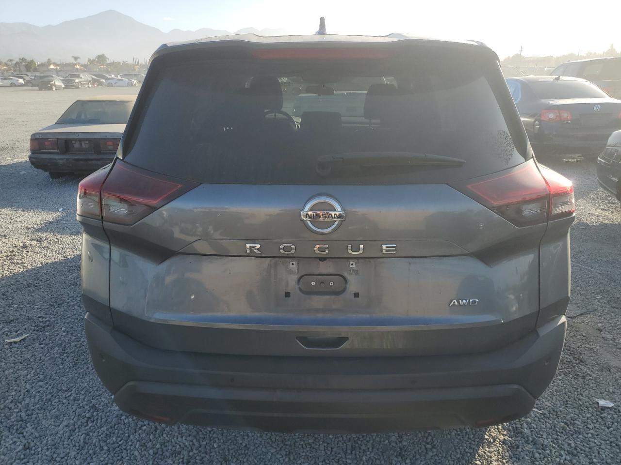 2021 Nissan Rogue - Image 6