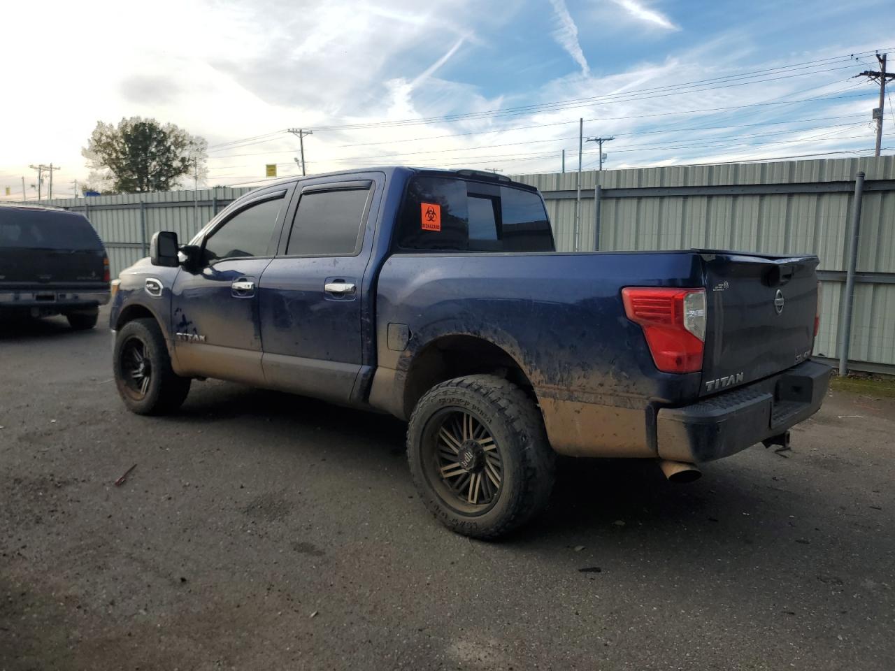 2017 Nissan Titan - Image 2