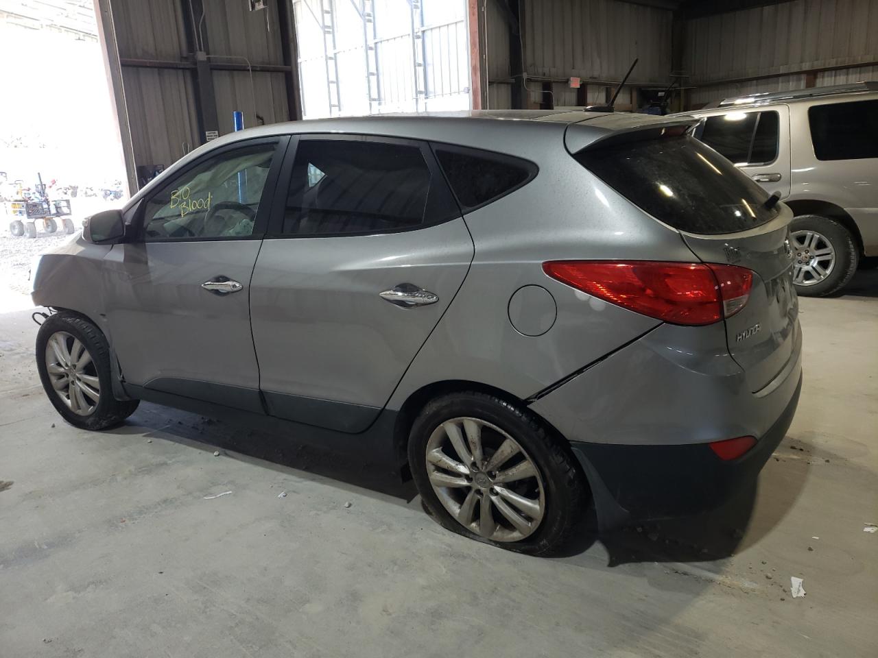 2011 Hyundai Tucson - Image 2