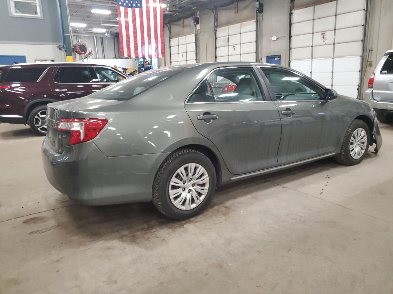 VIN 4T4BF1FK5DR320548 2013 TOYOTA CAMRY no.3