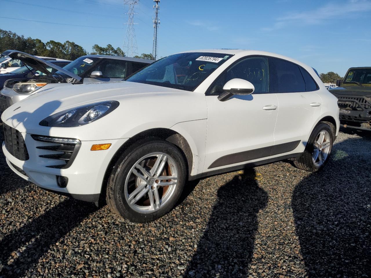 VIN WP1AA2A58JLB09165 2018 PORSCHE MACAN no.1