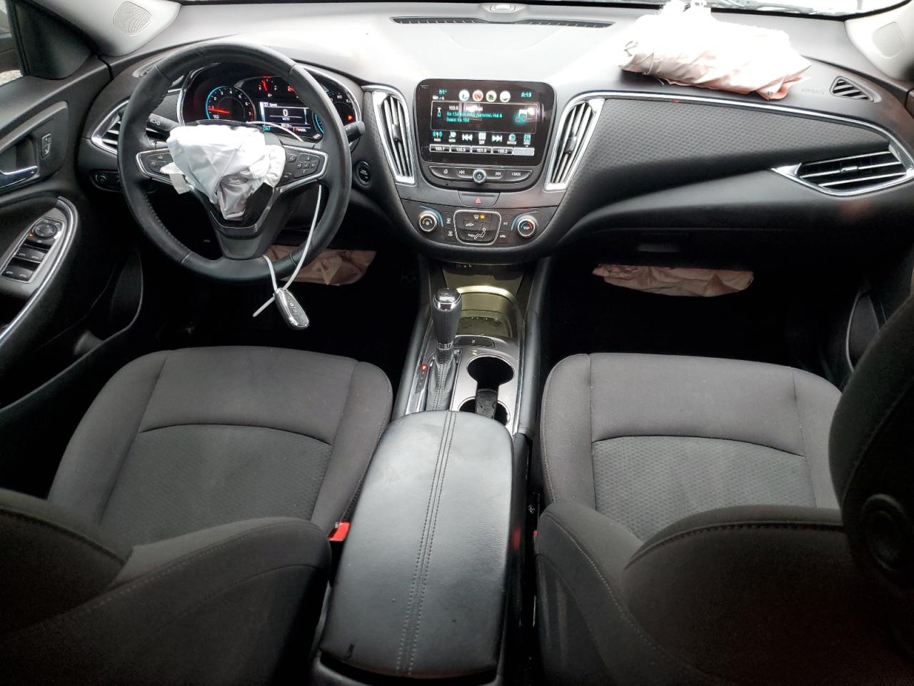 2017 Chevrolet Malibu - Image 8