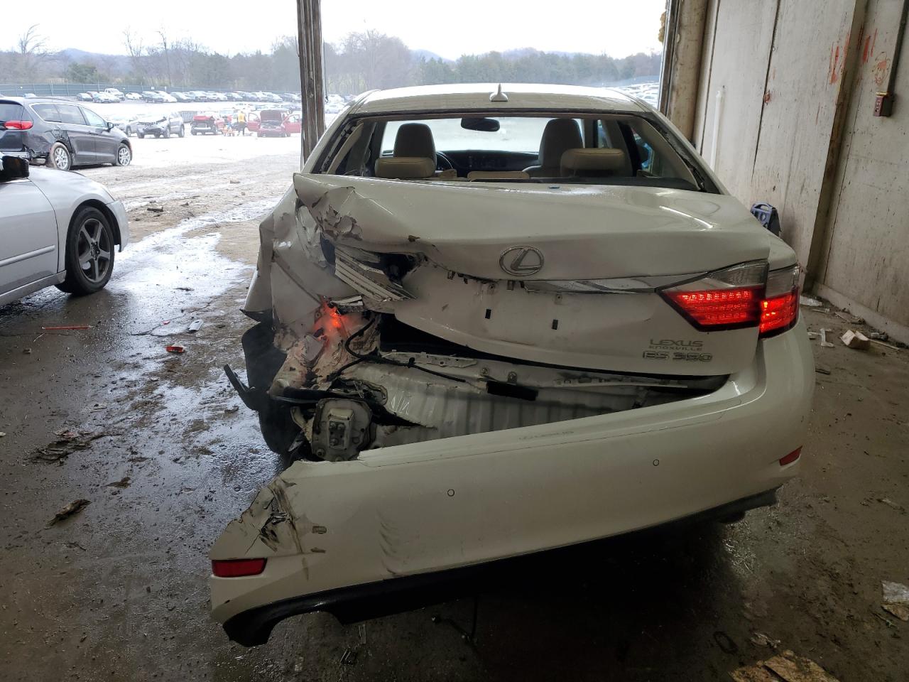 2014 Lexus ES - Image 6
