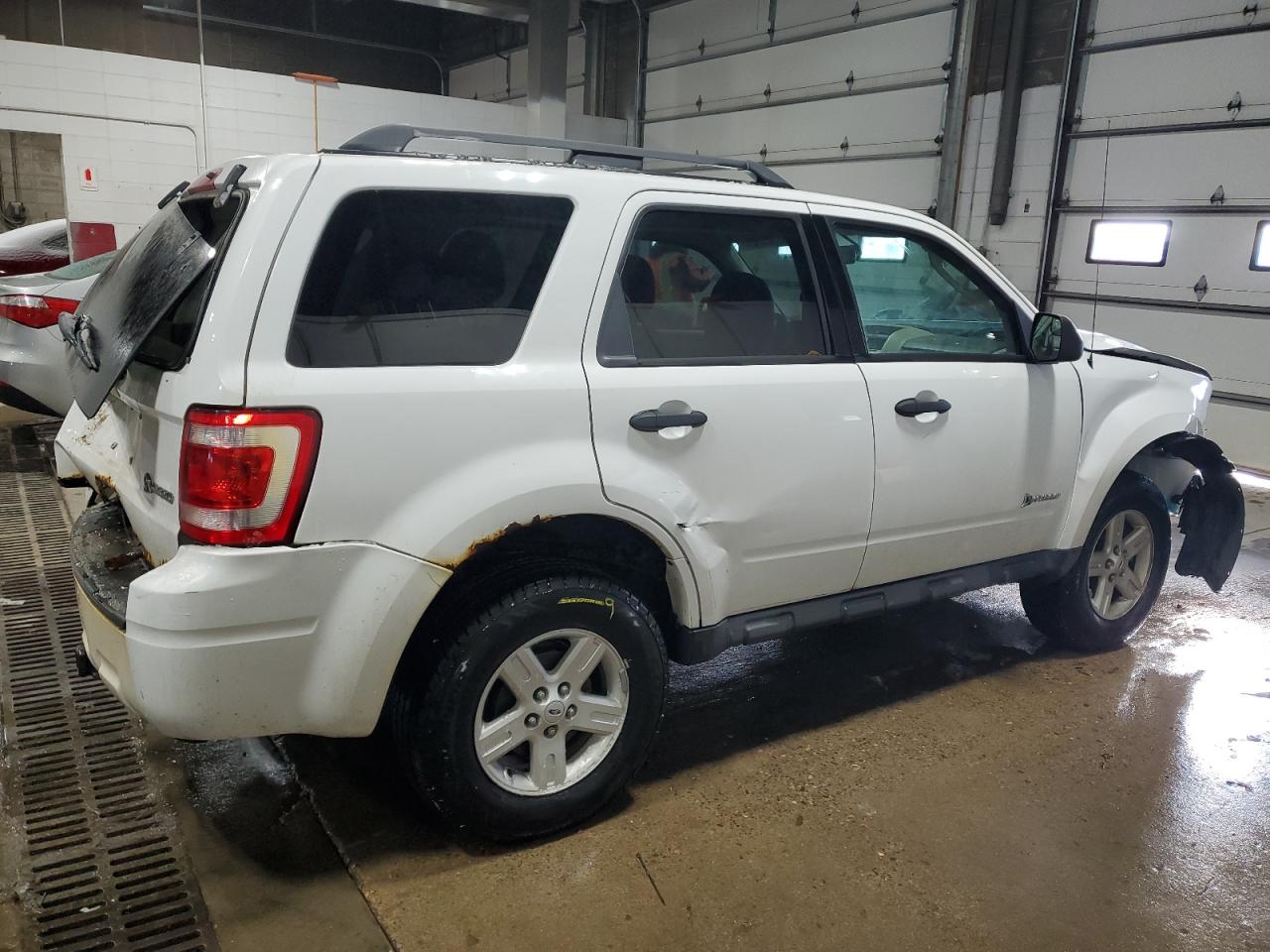 2010 Ford Escape - Image 3