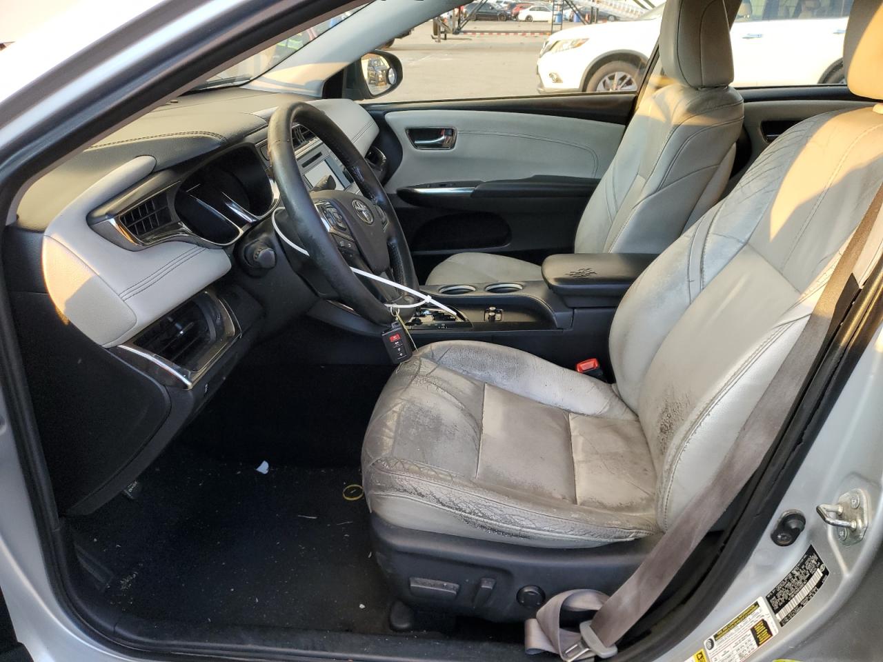 2014 Toyota Avalon - Image 7