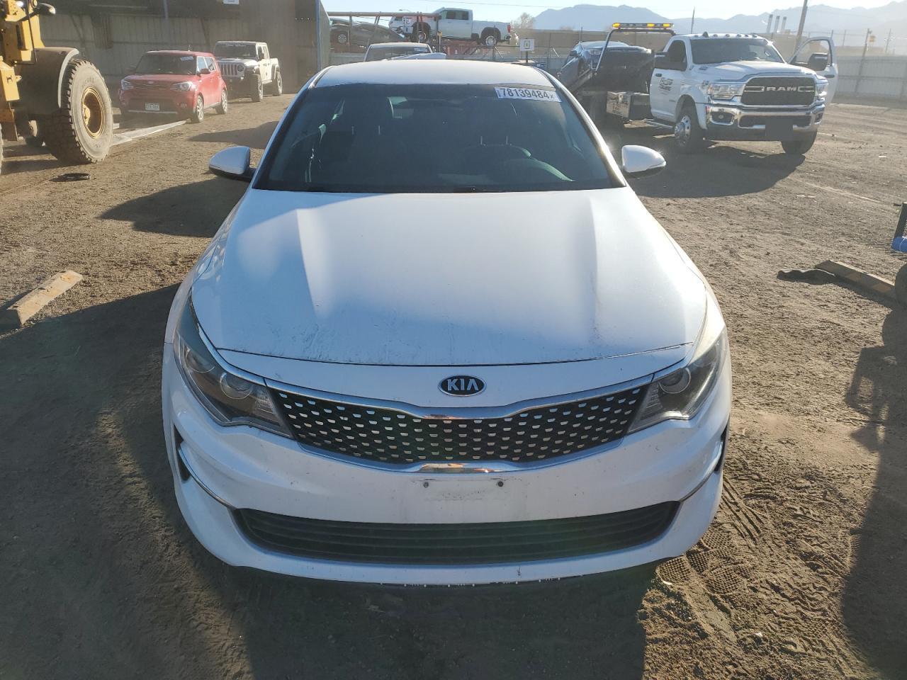 VIN 5XXGU4L33HG160769 2017 KIA OPTIMA no.5