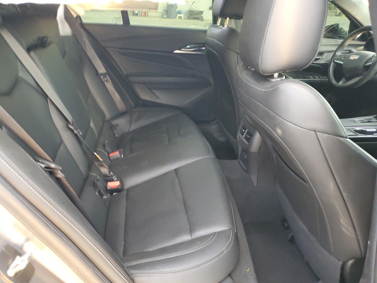 2021 Cadillac CT4 - Image 10