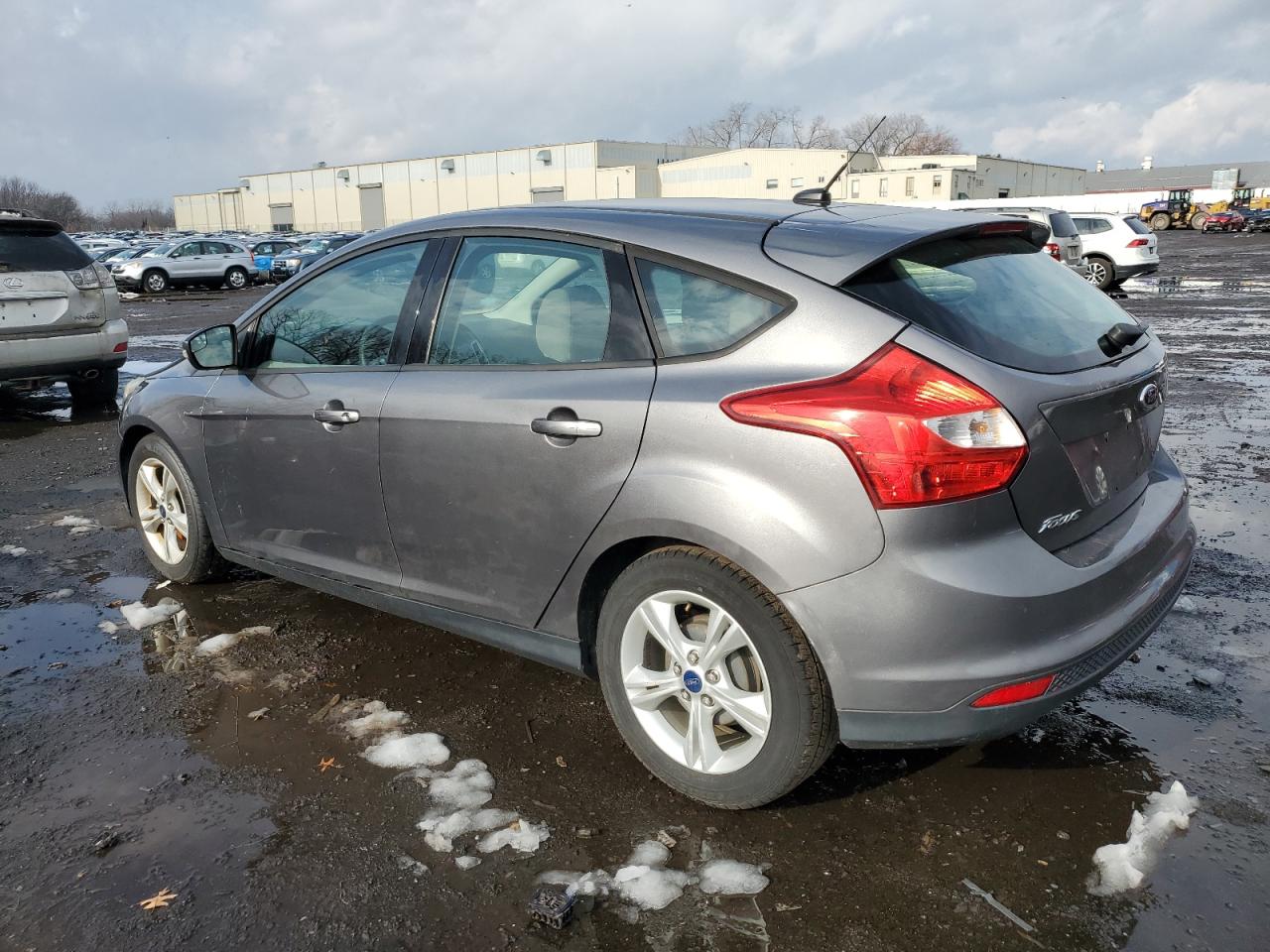 VIN 1FADP3K2XEL424004 2014 FORD FOCUS no.2