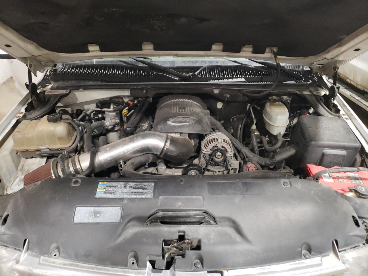 2005 Chevrolet Tahoe - Image 12