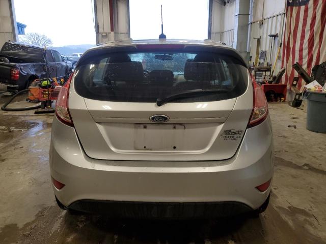  FORD FIESTA 2015 Srebrny