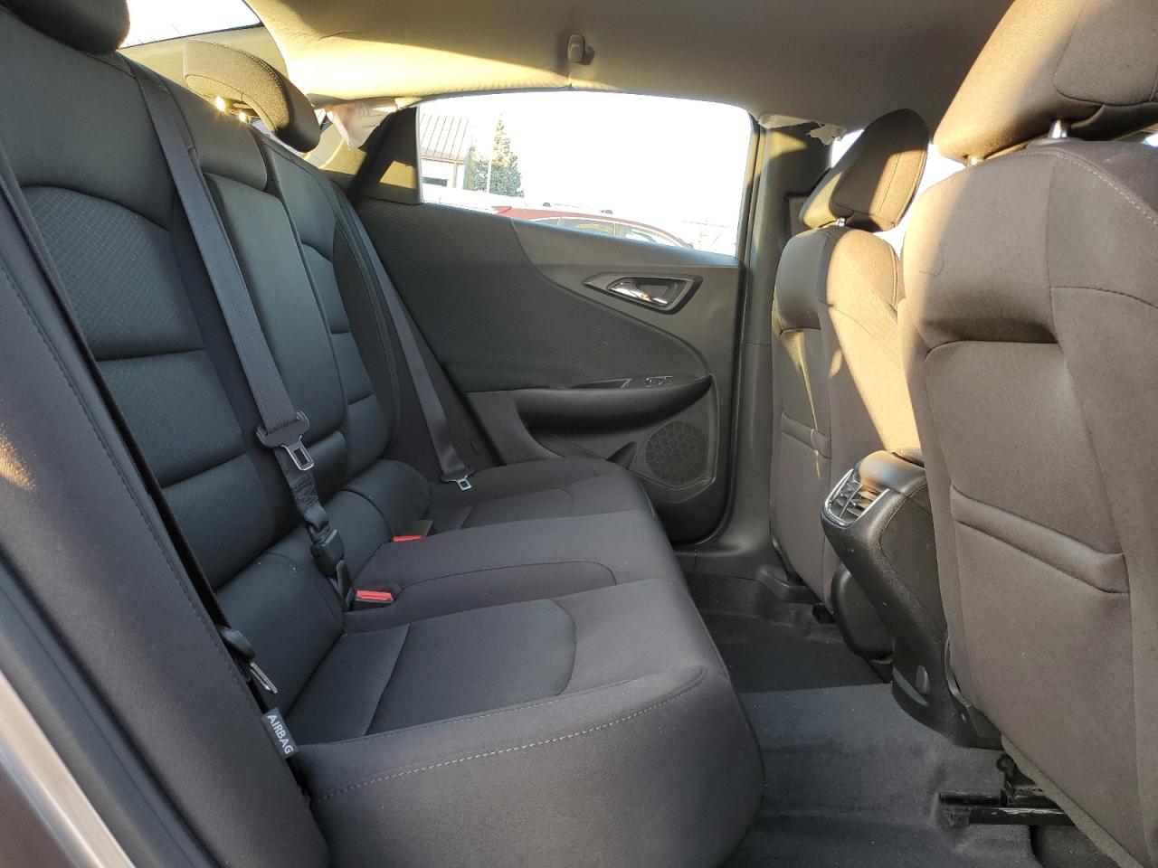 2019 Chevrolet Malibu - Image 11