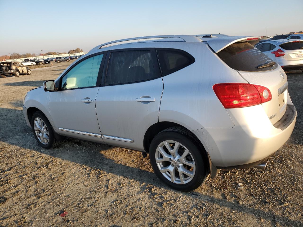 2012 Nissan Rogue - Image 2