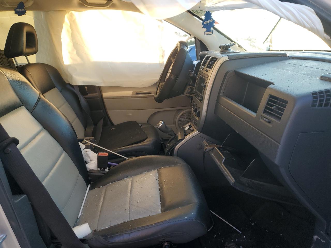 2007 Jeep Compass - Image 7