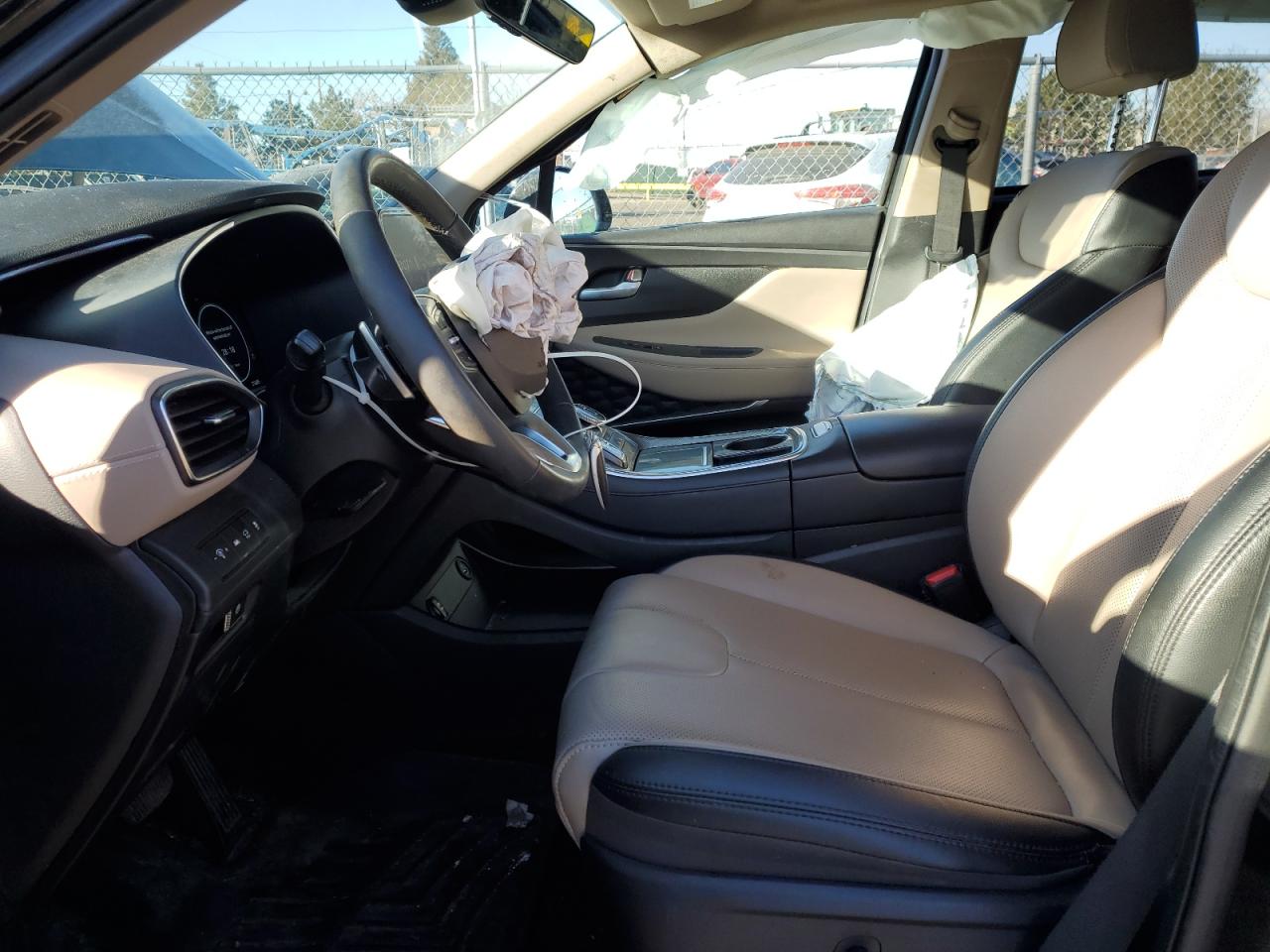 2023 Hyundai Santa Fe - Image 7