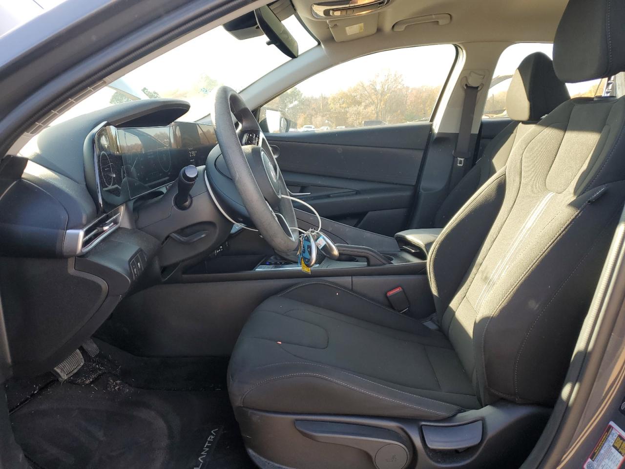 2024 Hyundai Elantra - Image 7