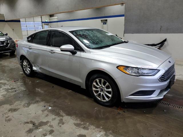  FORD FUSION 2017 Srebrny