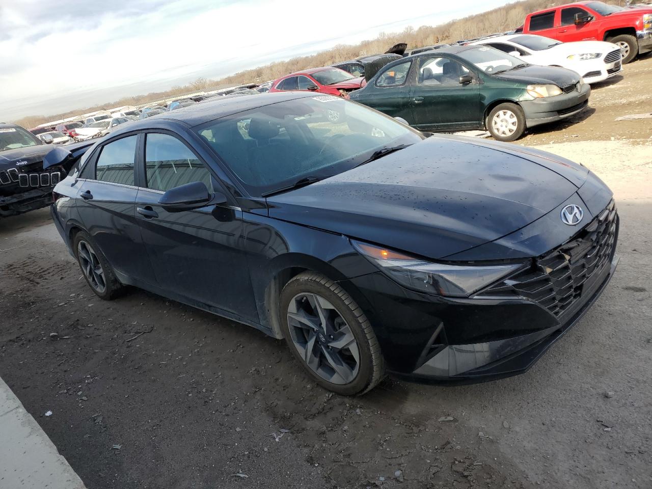 2023 Hyundai Elantra - Image 4