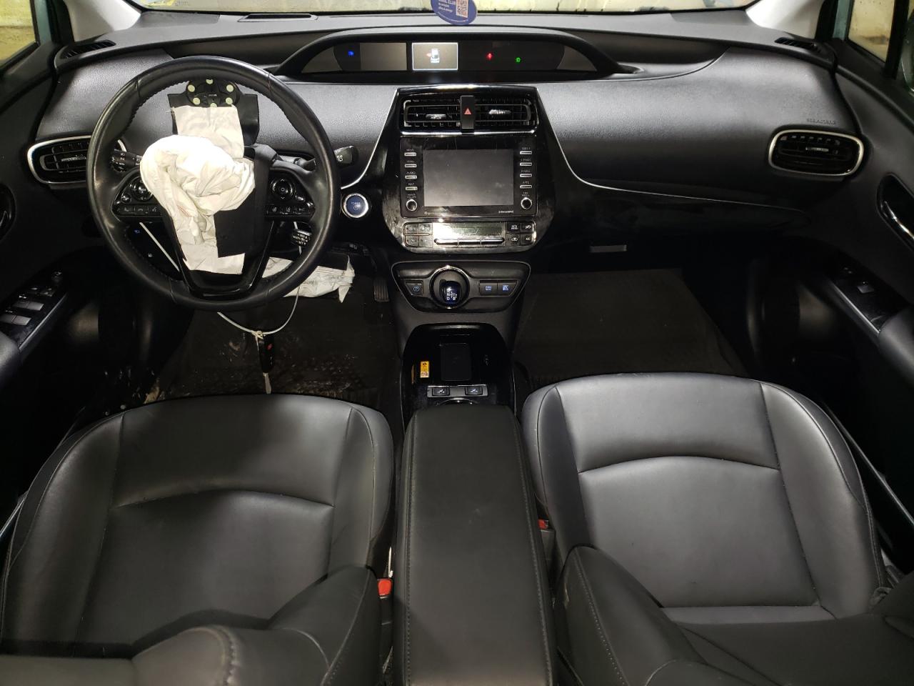 2022 Toyota Prius - Image 8