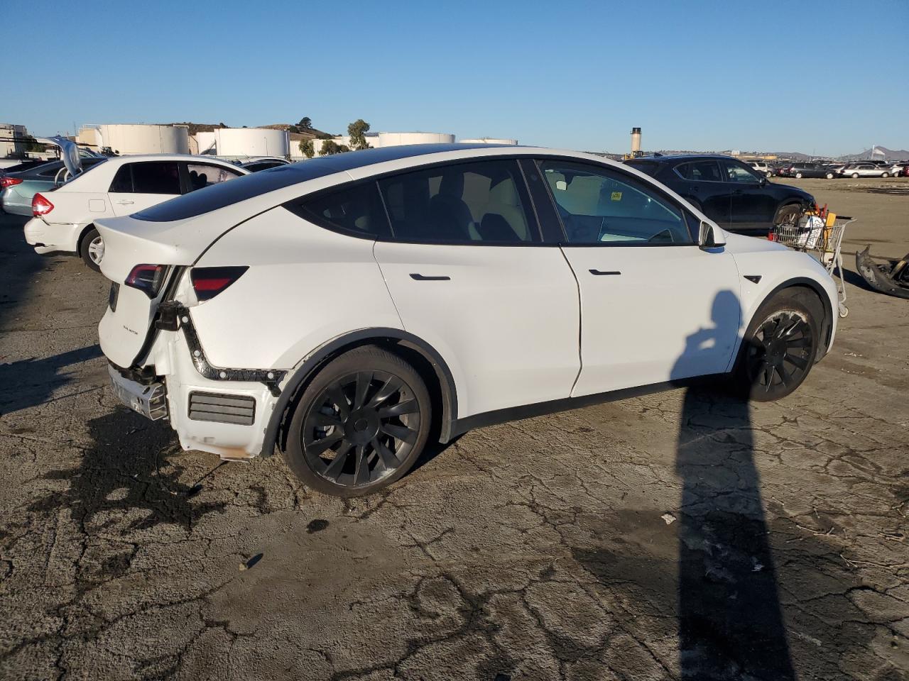 VIN 7SAYGDEE1NF488459 2022 TESLA MODEL Y no.3