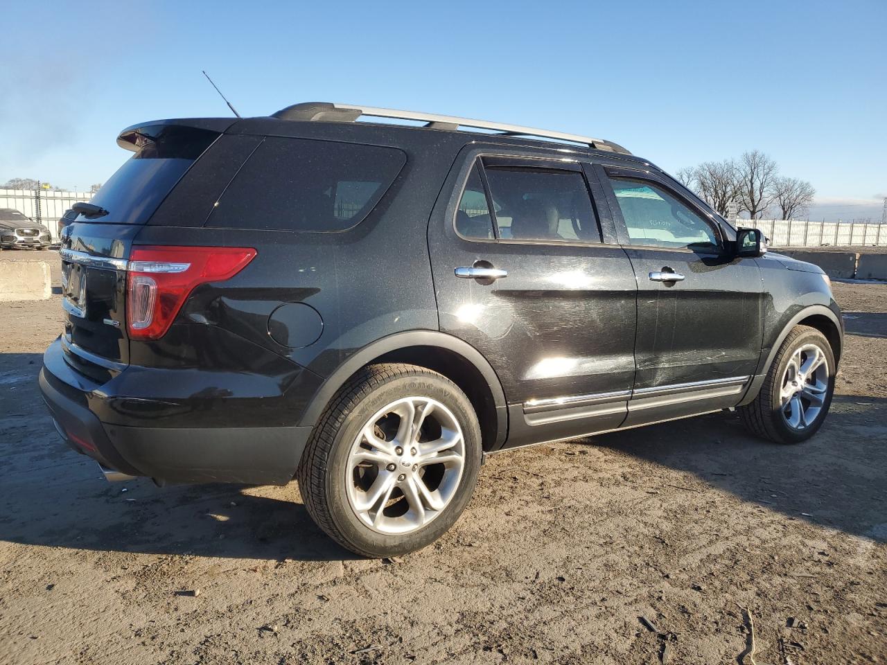 VIN 1FM5K8F89FGC07235 2015 FORD EXPLORER no.3