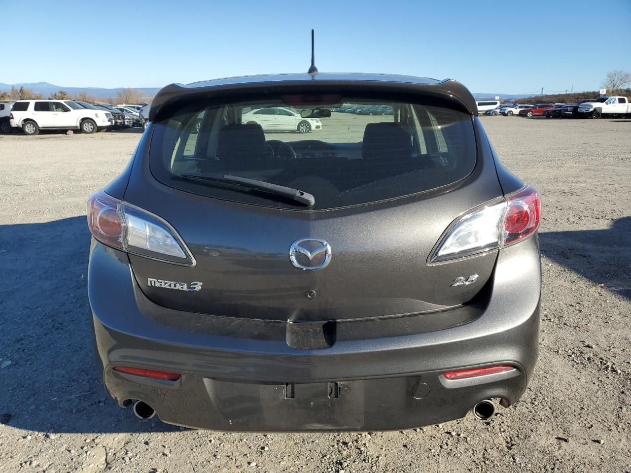 2011 Mazda 3 S VIN: JM1BL1K69B1445602 Lot: 83805274