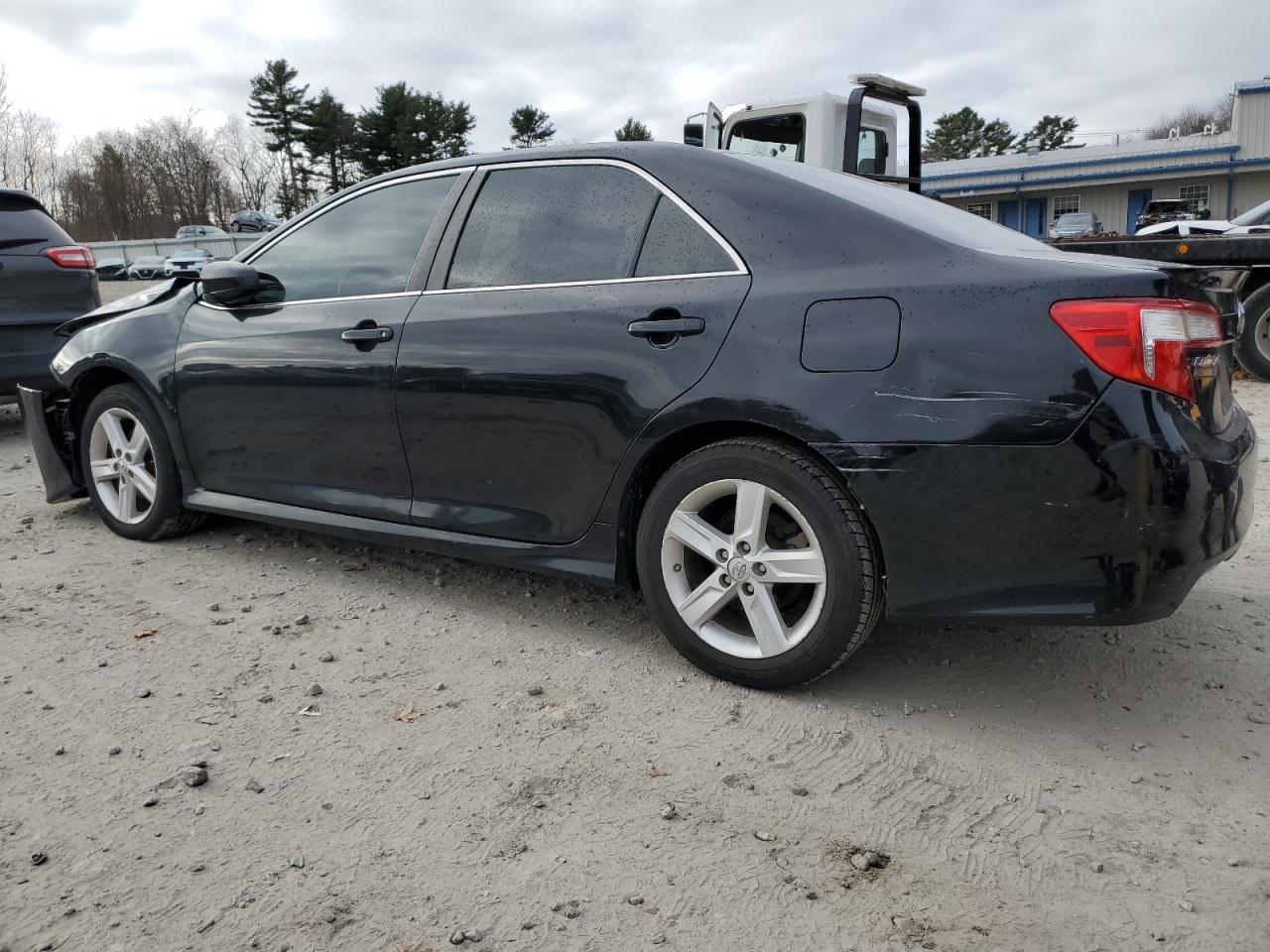 2013 Toyota Camry - Image 2