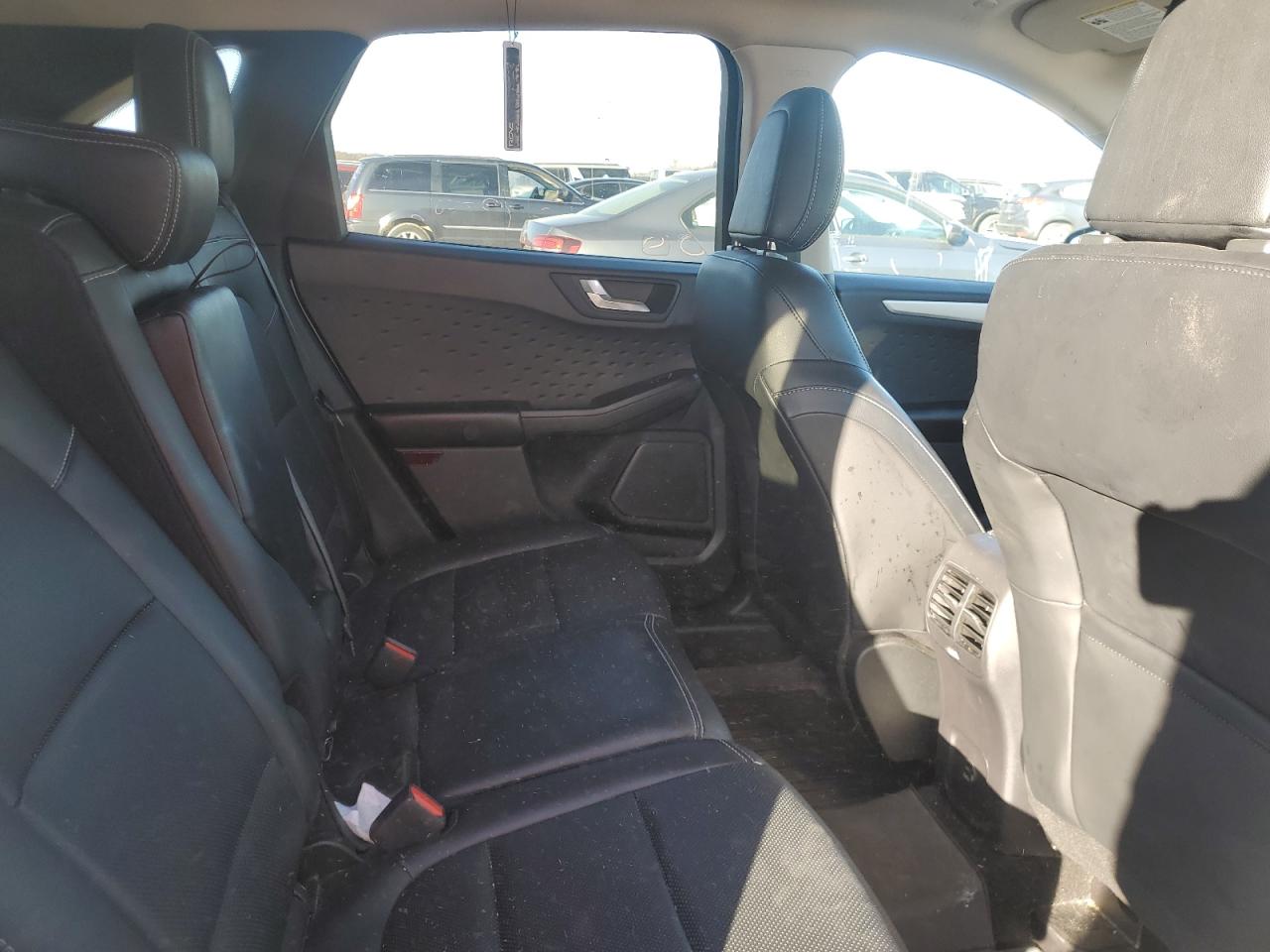 2020 Ford Escape - Image 11