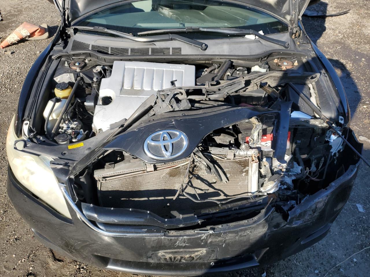 2011 Toyota Camry - Image 11