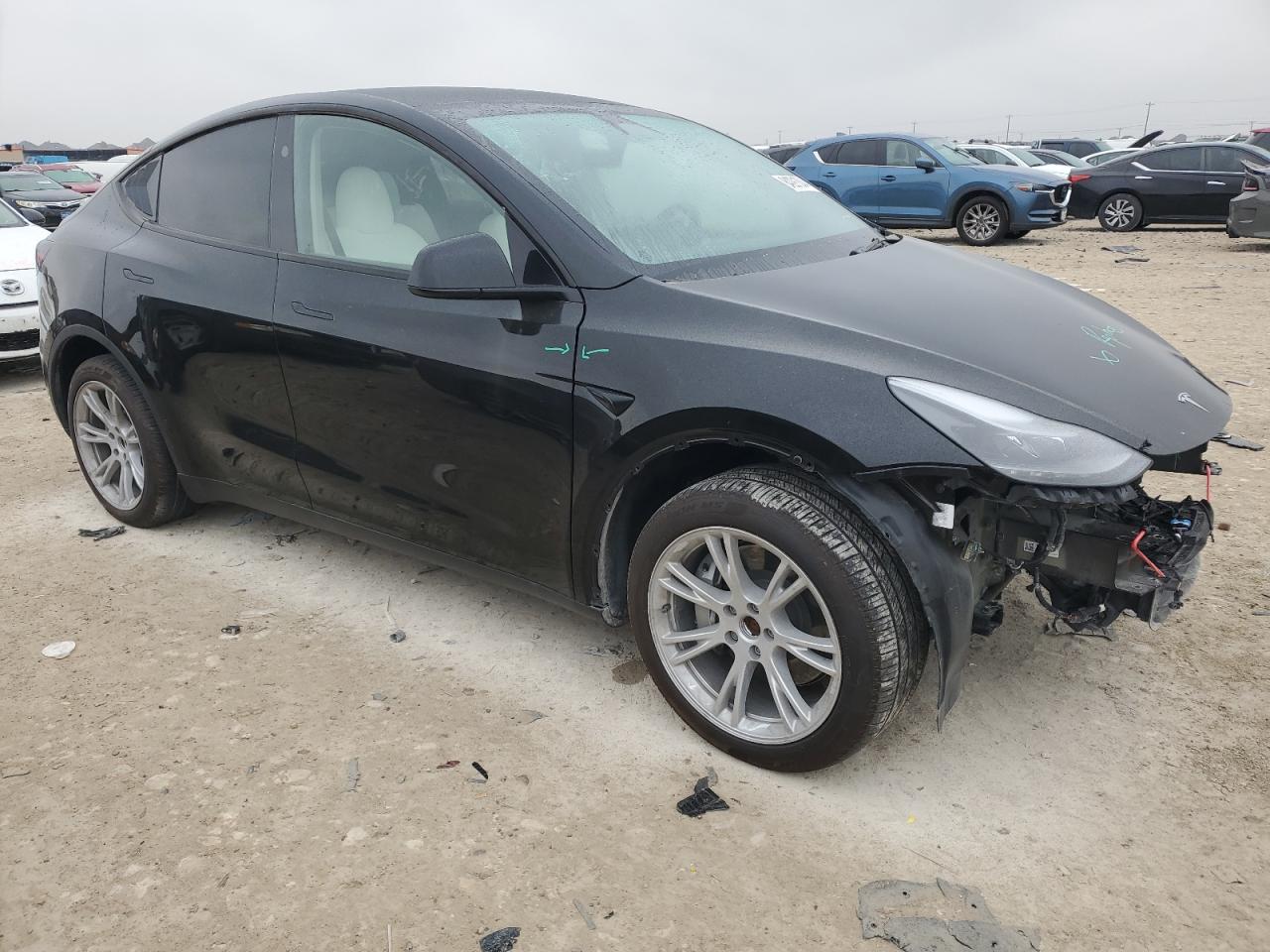 VIN 7SAYGDEE4RA235087 2024 TESLA MODEL Y no.4