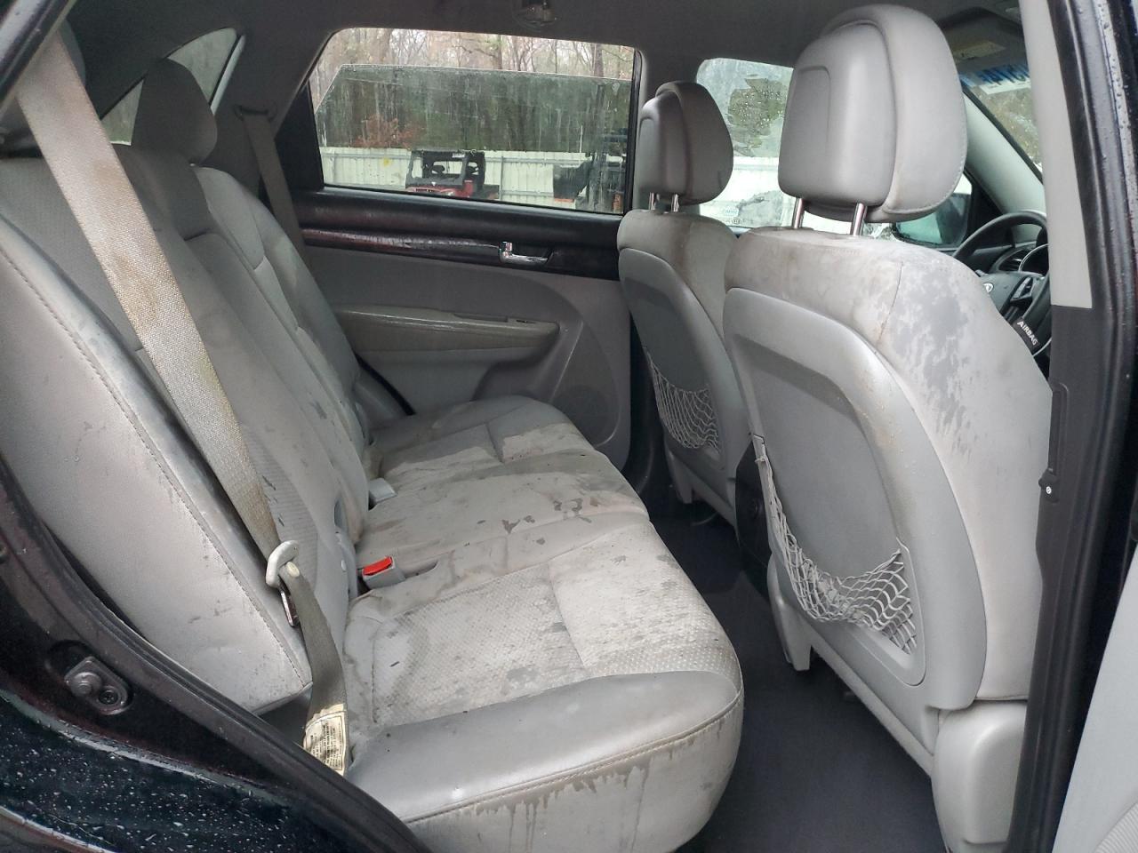 2012 Kia Sorento - Image 11