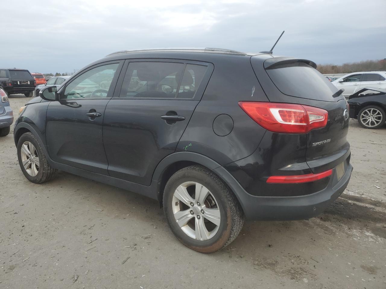 2011 Kia Sportage - Image 2