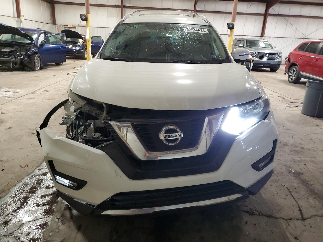 VIN KNMAT2MV8HP527056 2017 NISSAN ROGUE no.5