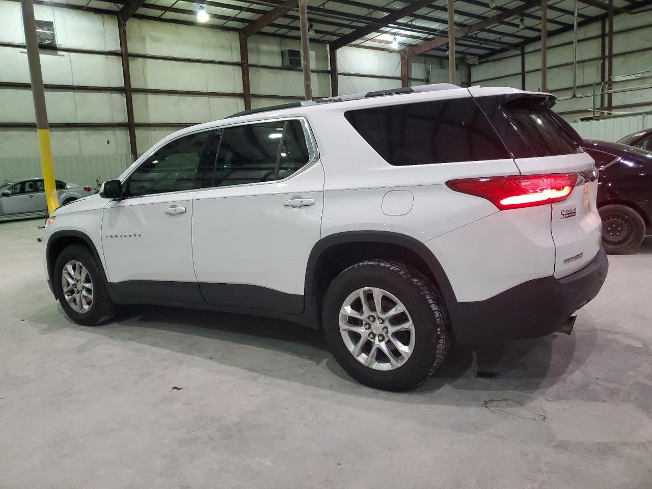 2018 Chevrolet Traverse - Image 2
