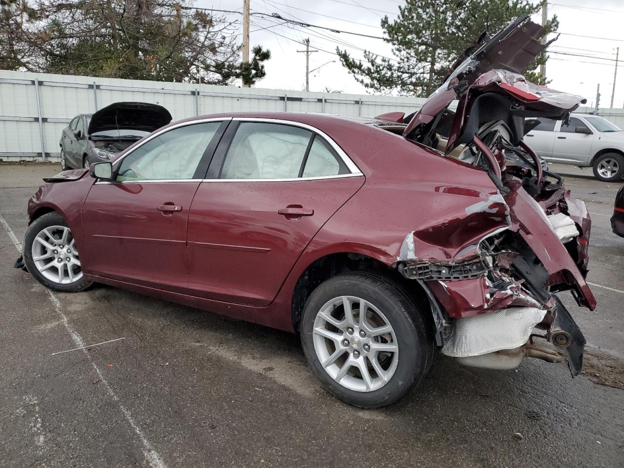 2015 Chevrolet Malibu - Image 2