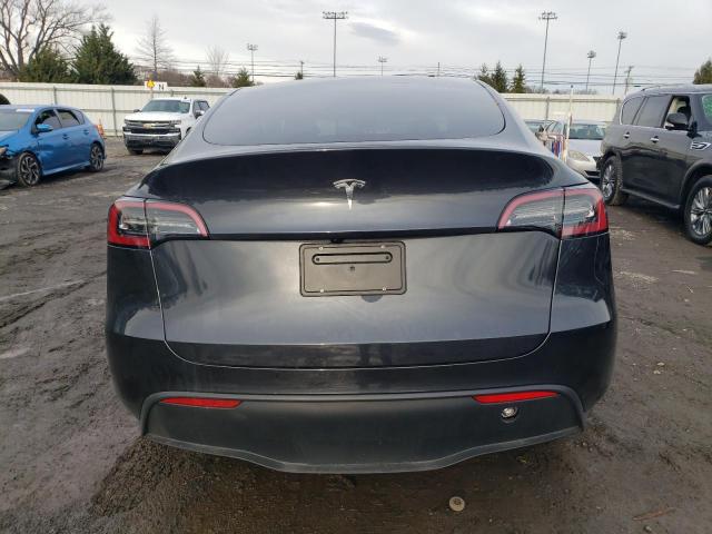  TESLA MODEL Y 2024 Szary