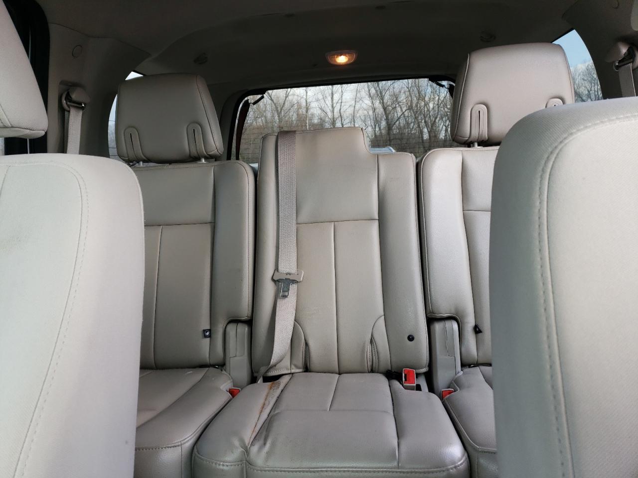 2010 Ford Expedition - Image 10