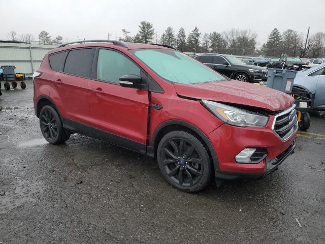  FORD ESCAPE 2017 Червоний