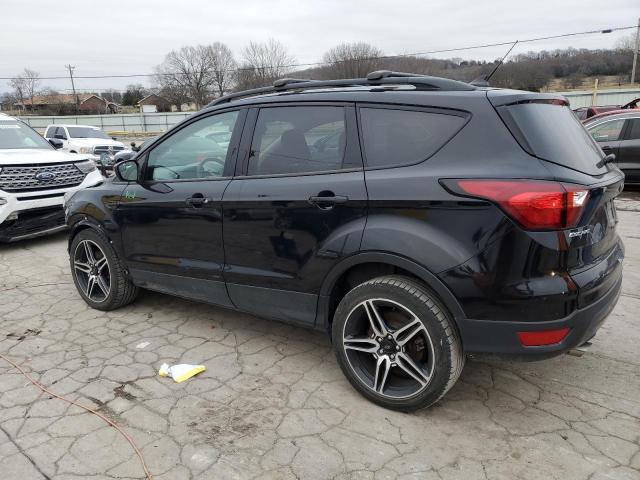  FORD ESCAPE 2019 Чорний