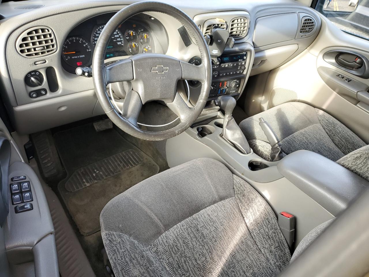 2002 Chevrolet TrailBlazer - Image 8