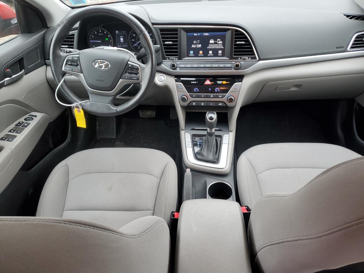2018 Hyundai Elantra - Image 8