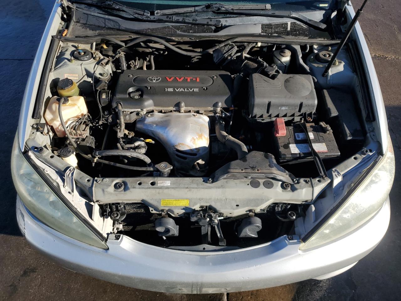 2005 Toyota Camry - Image 11