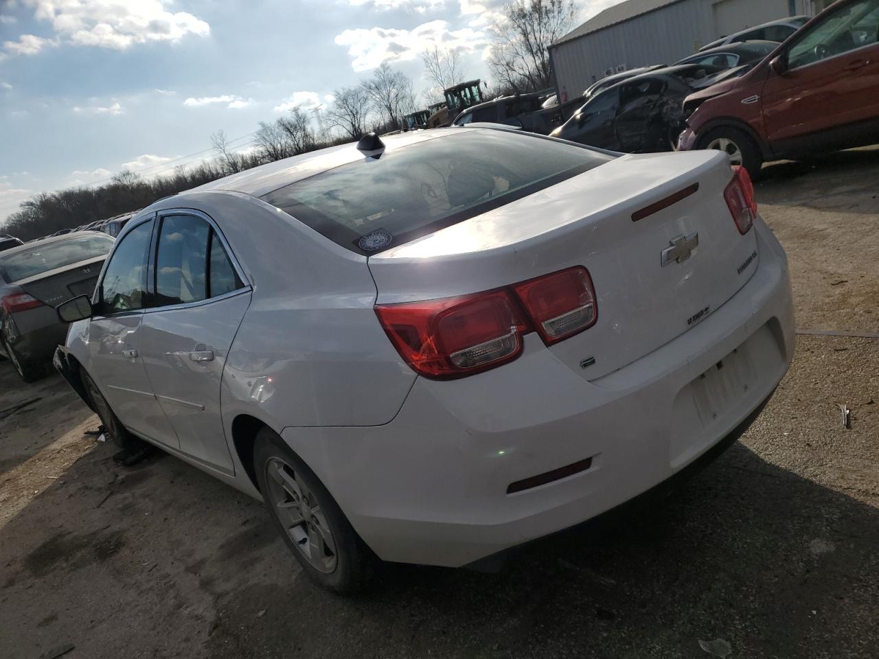 VIN 1G11B5SL4EF238935 2014 CHEVROLET MALIBU no.2