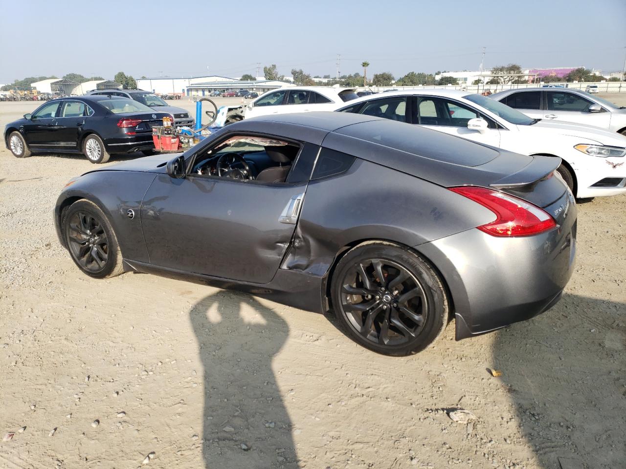 VIN JN1AZ4EH3GM934059 2016 NISSAN 370Z no.2